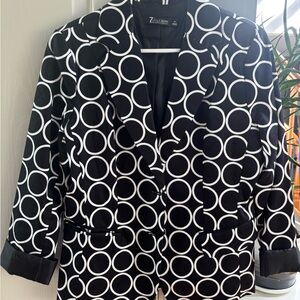 New York & Company Black and White Geometric Blazer